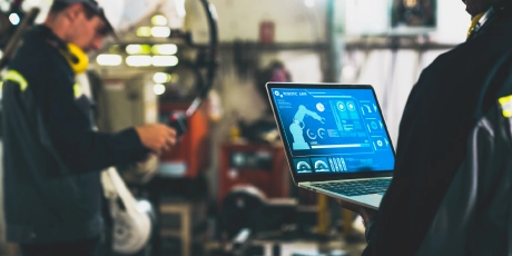 How is smart analytics transforming the manufacturing industry?